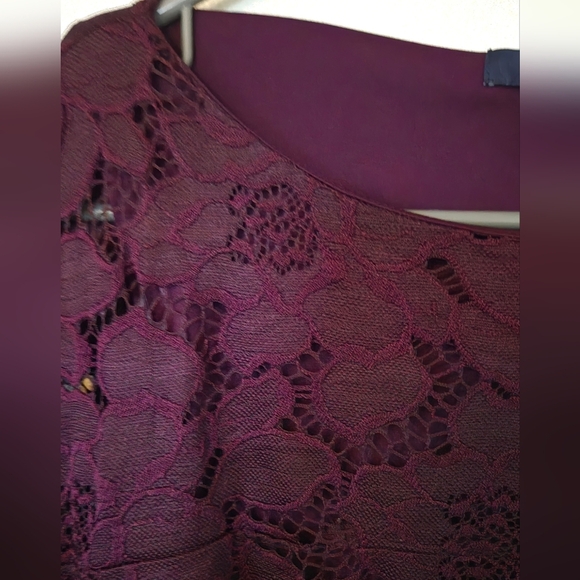 Chaps Purple Lace Fitted Dress Size 10 - Picture 4 of 5